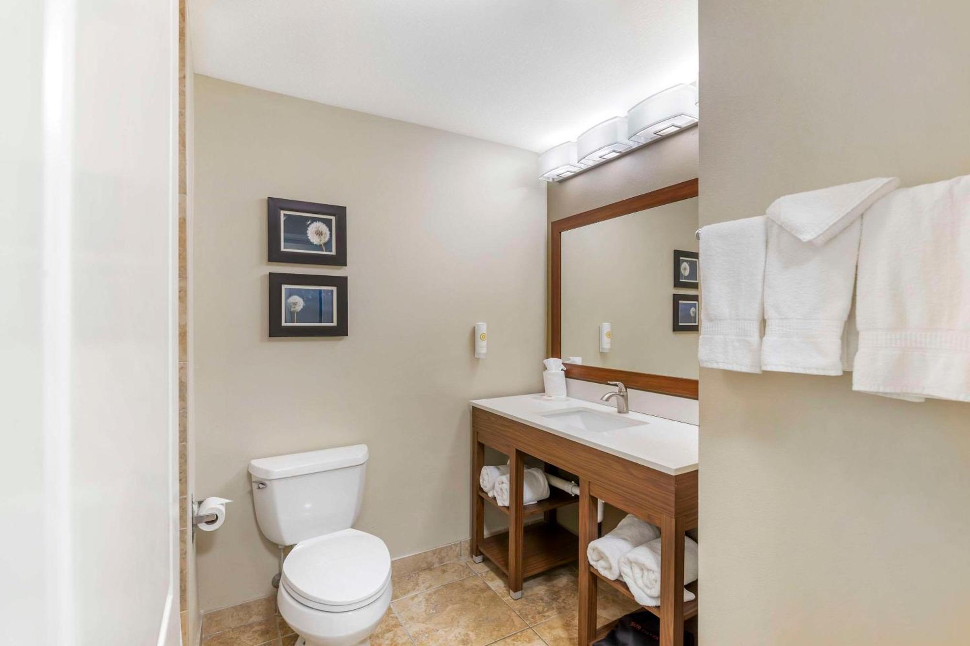 Comfort Inn & Suites Тифтон Экстерьер фото